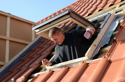 Pose de fenêtres de toit Velux à Sausheim